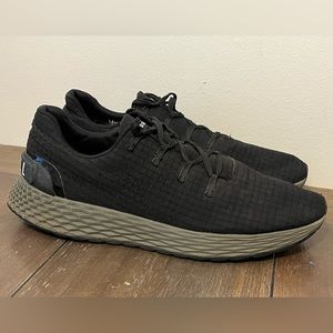 NOBULL Mens Shoes size 11.5